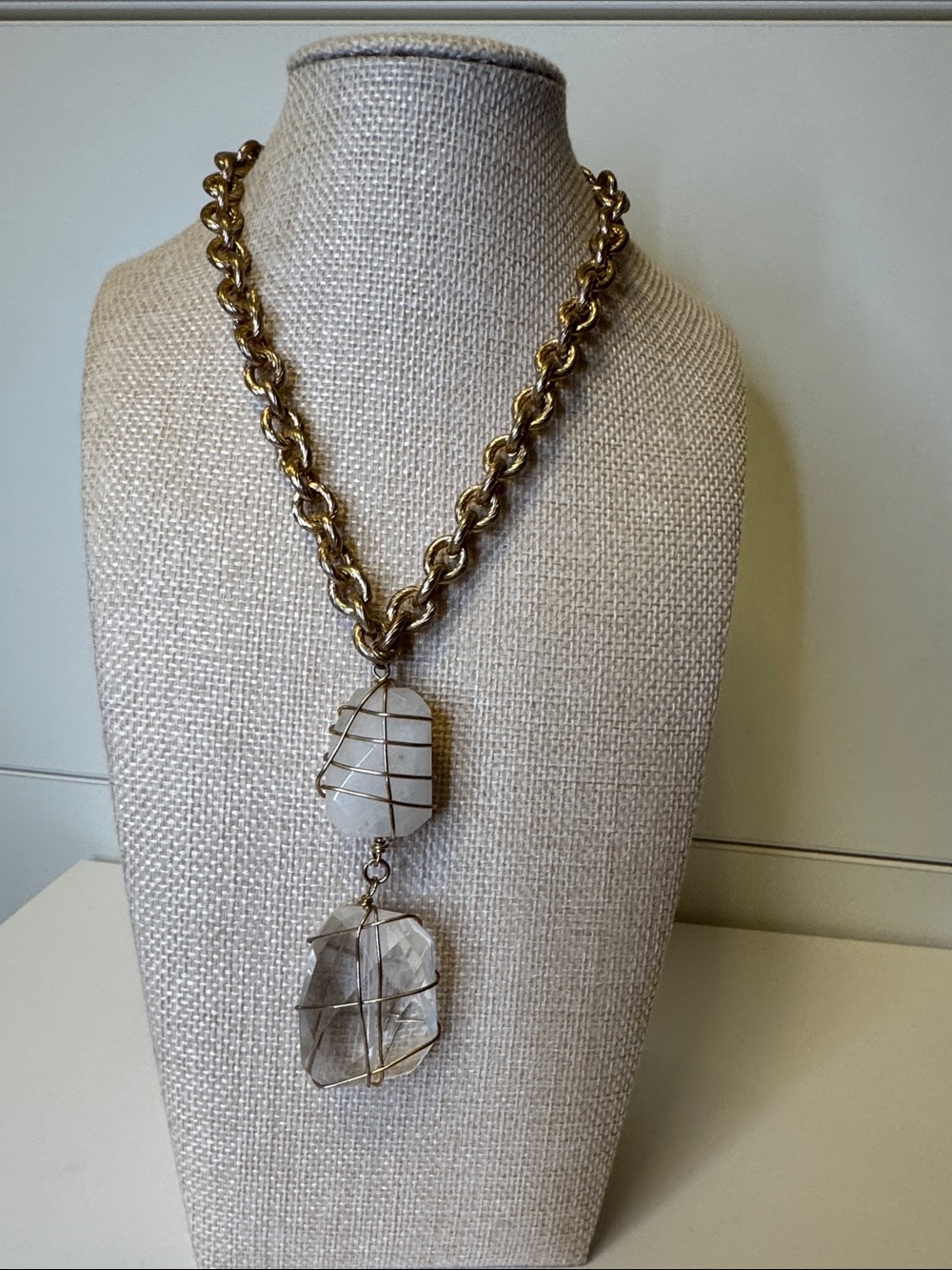 Gold Chain Necklace with White Stone Pendant - Fashion Jewelry